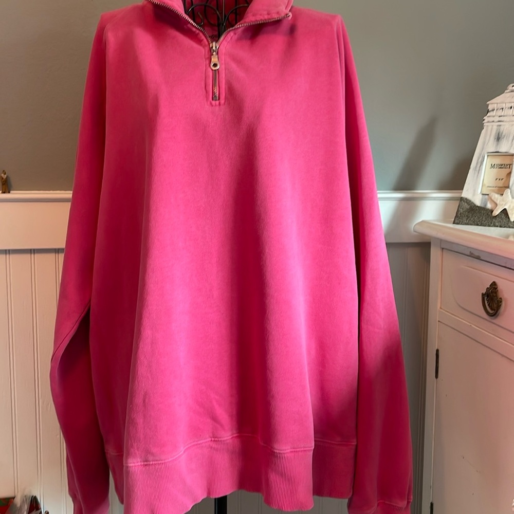 Warm 80% cotton sweatshirt.